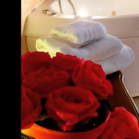 Roxy Bellavista Apartman Cogna Kültér fotó