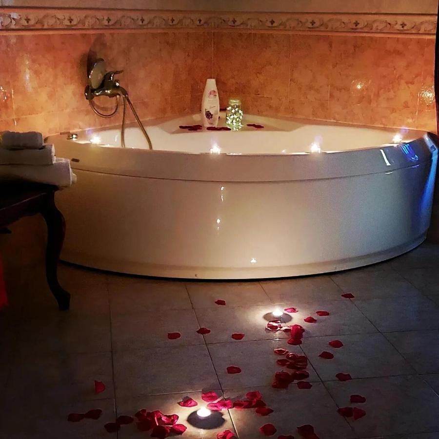 Roxy Bellavista Apartman Cogna Kültér fotó